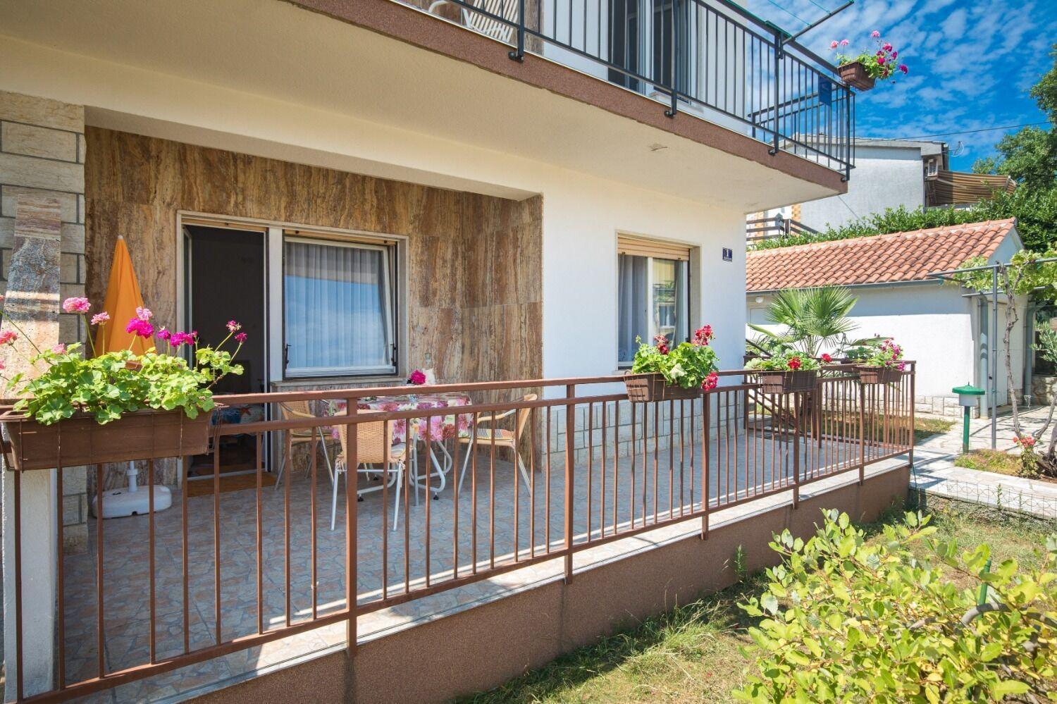 Apartments Kate - 100 M From Beach Malinska Esterno foto