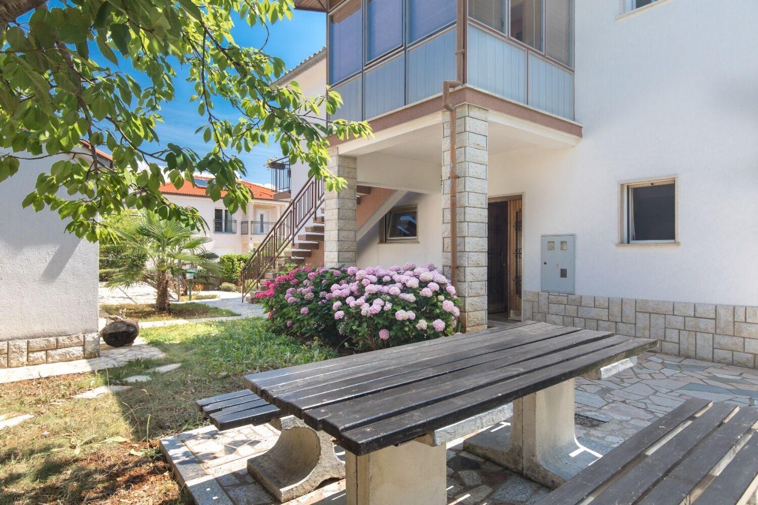 Apartments Kate - 100 M From Beach Malinska Esterno foto
