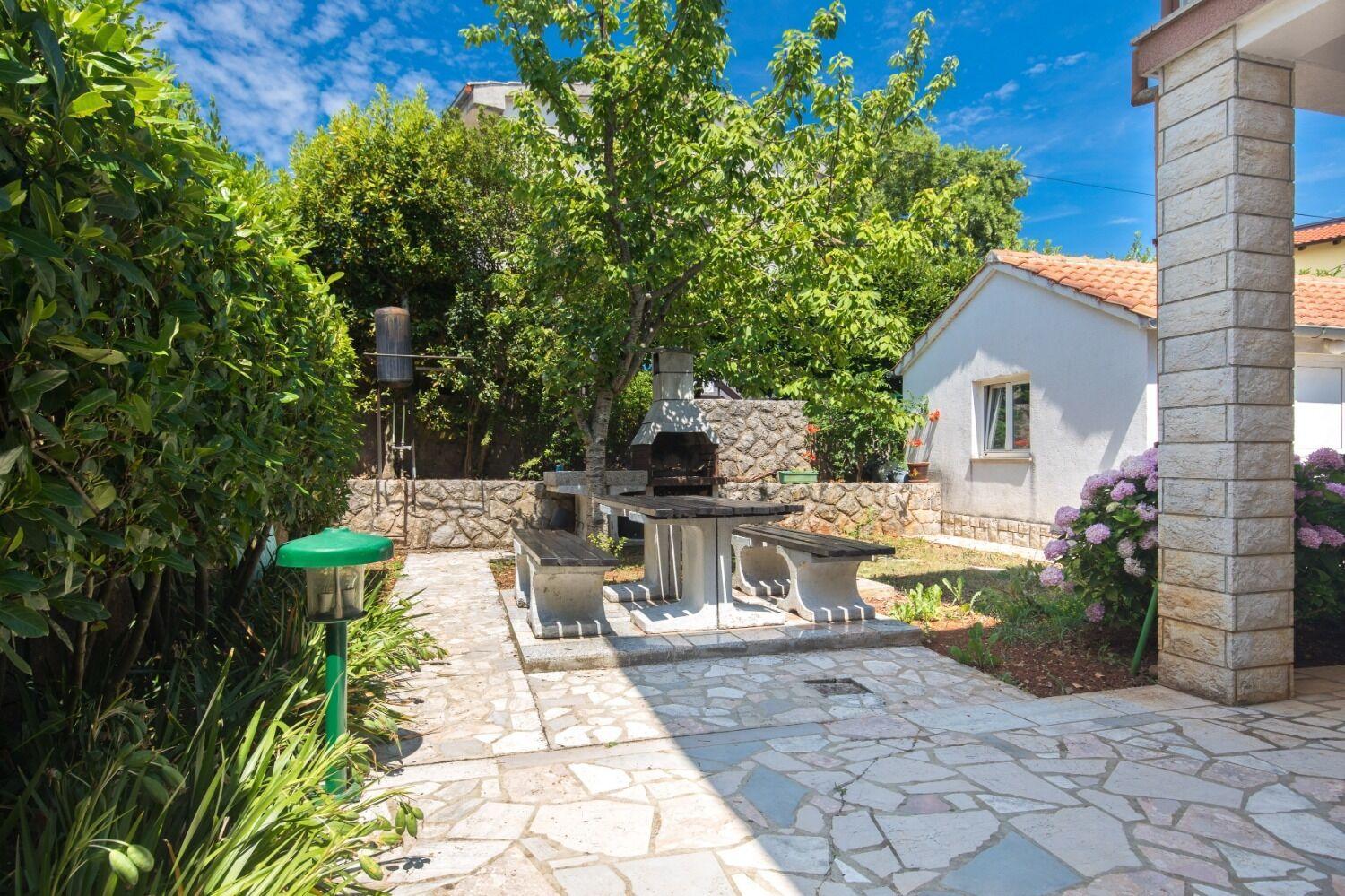 Apartments Kate - 100 M From Beach Malinska Esterno foto