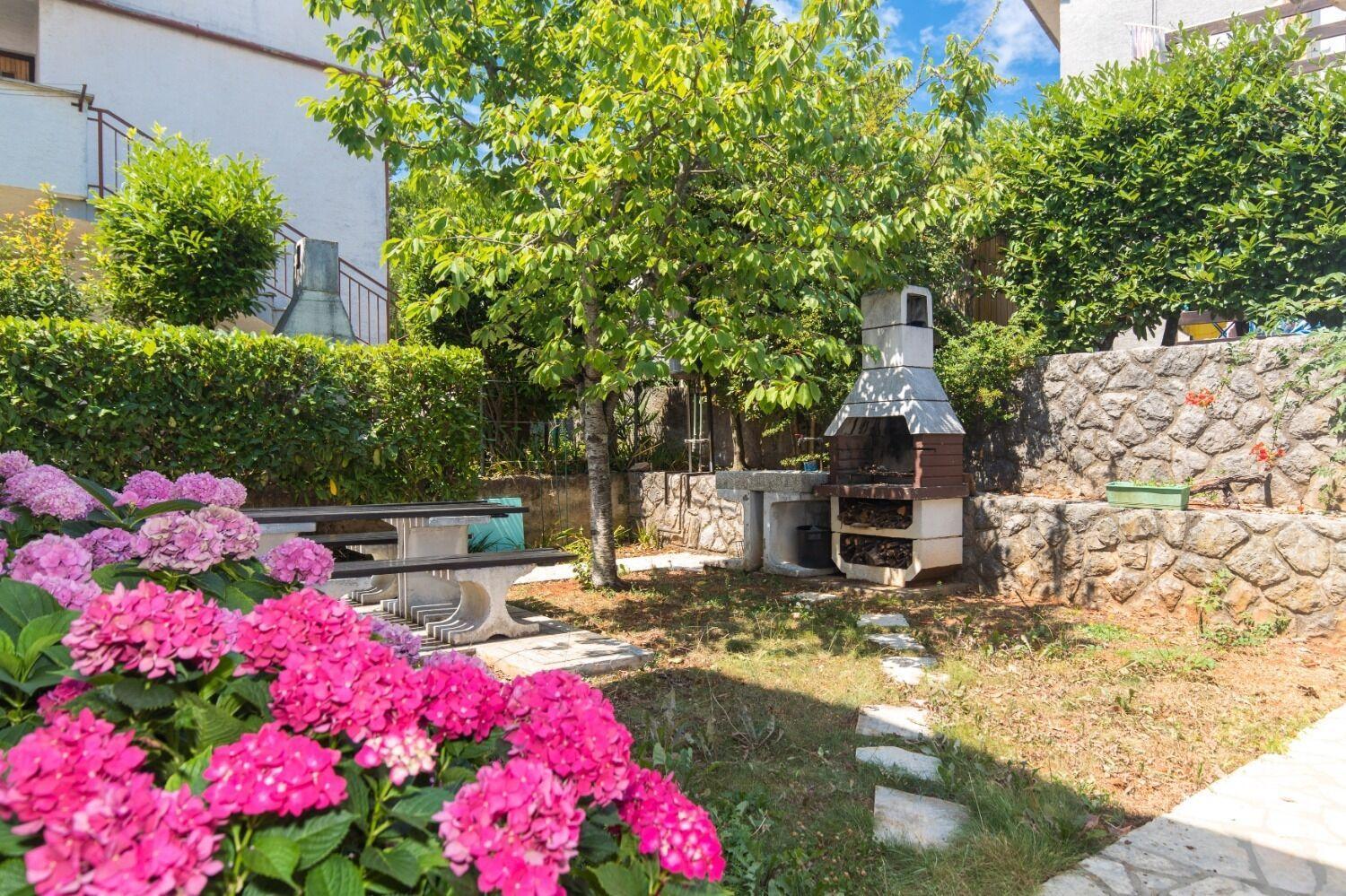 Apartments Kate - 100 M From Beach Malinska Esterno foto